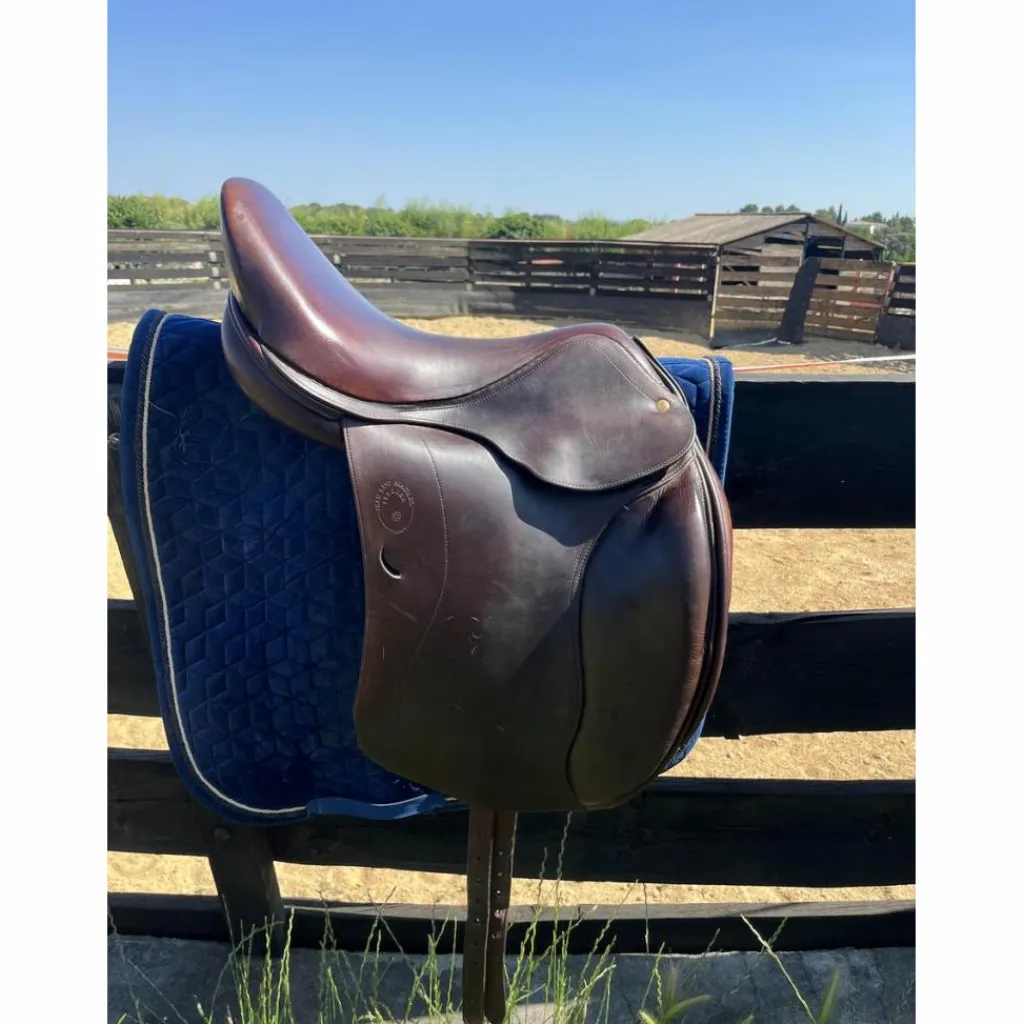 Jean-Luc Maurel Selles De Dressage>À vendre – Selle havane 17,5”