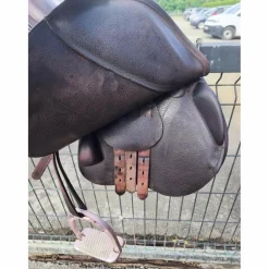 À VENDRE : Selle Équipe Évolution Spéciale – 17,5 pouces*Equipe Best