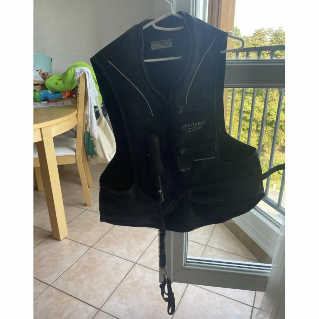 Air bag Helite noir taille S*Equitheme Outlet