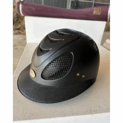 Bombe visière cuir*GPA Sale