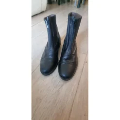 Ferro di cavallo Boots><noscript><img width=