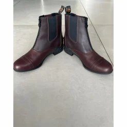 Ariat Boots><noscript><img width=