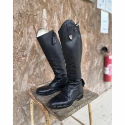 Tattini Bottes><noscript><img width=