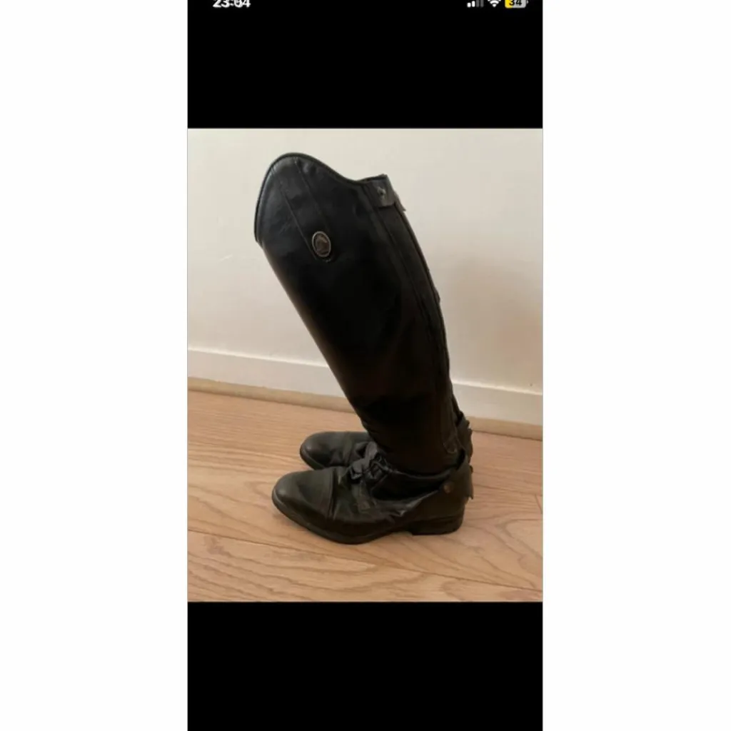 San Cierro Bottes>Botte