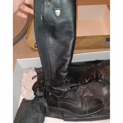 Tattini Bottes><noscript><img width=