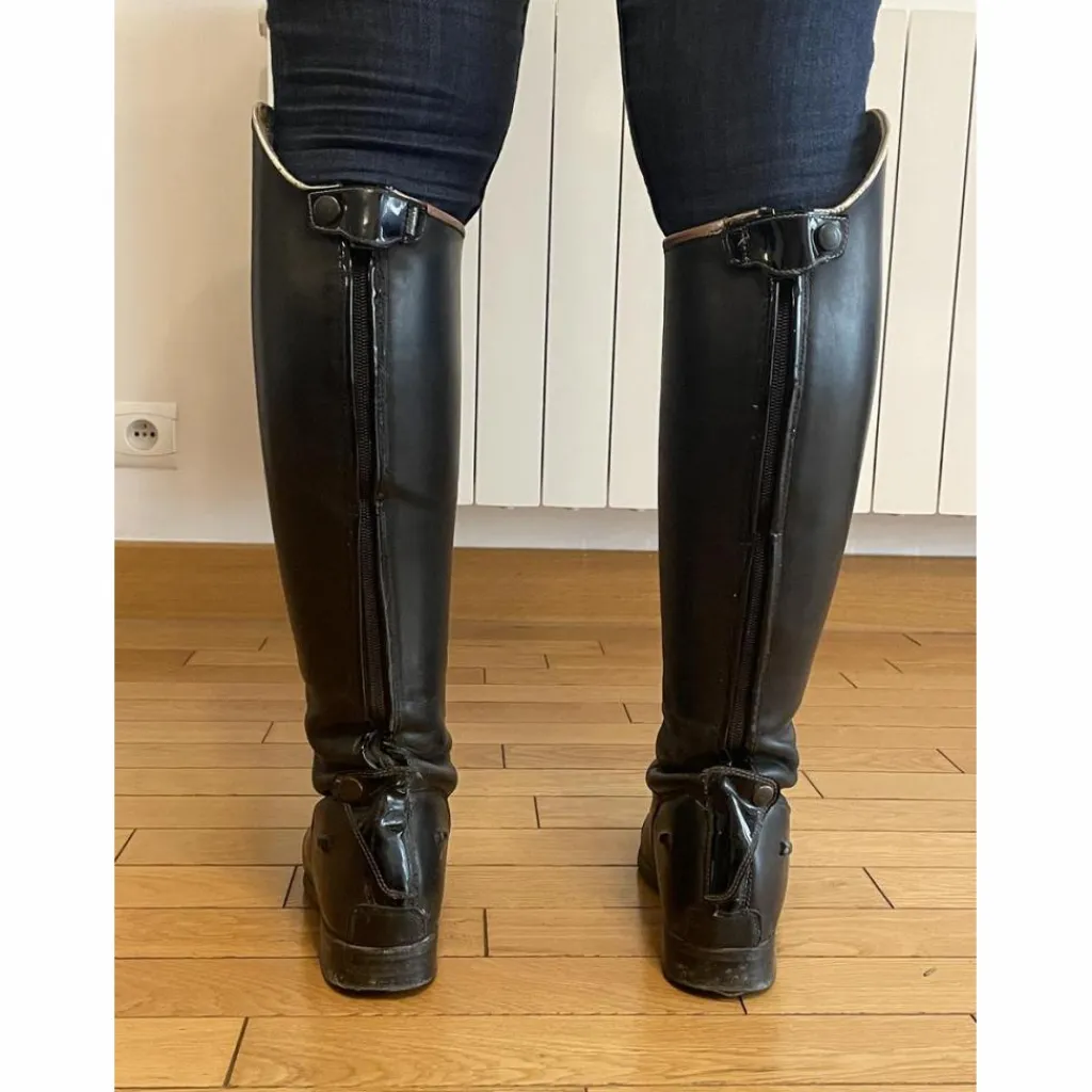 - Marque inconnue - Bottes>Bottes d'équitation Hathor Bottier sur mesure, personnalisées vernis noir/argent, de Janvier 2021, en très bon état