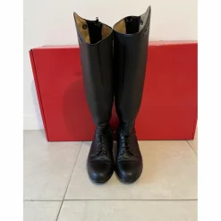 Sergio Grasso Bottes><noscript><img width=