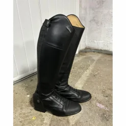Sergio Grasso Bottes><noscript><img width=