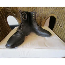 Performance Boots><noscript><img width=
