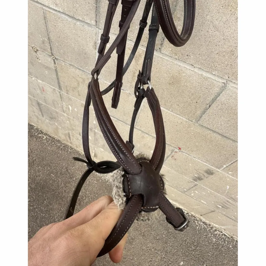 CWD Bridons - Filets>Bridon muserolle croisée taille 3-cheval