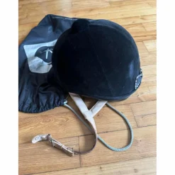 casque*Charles Owen Best