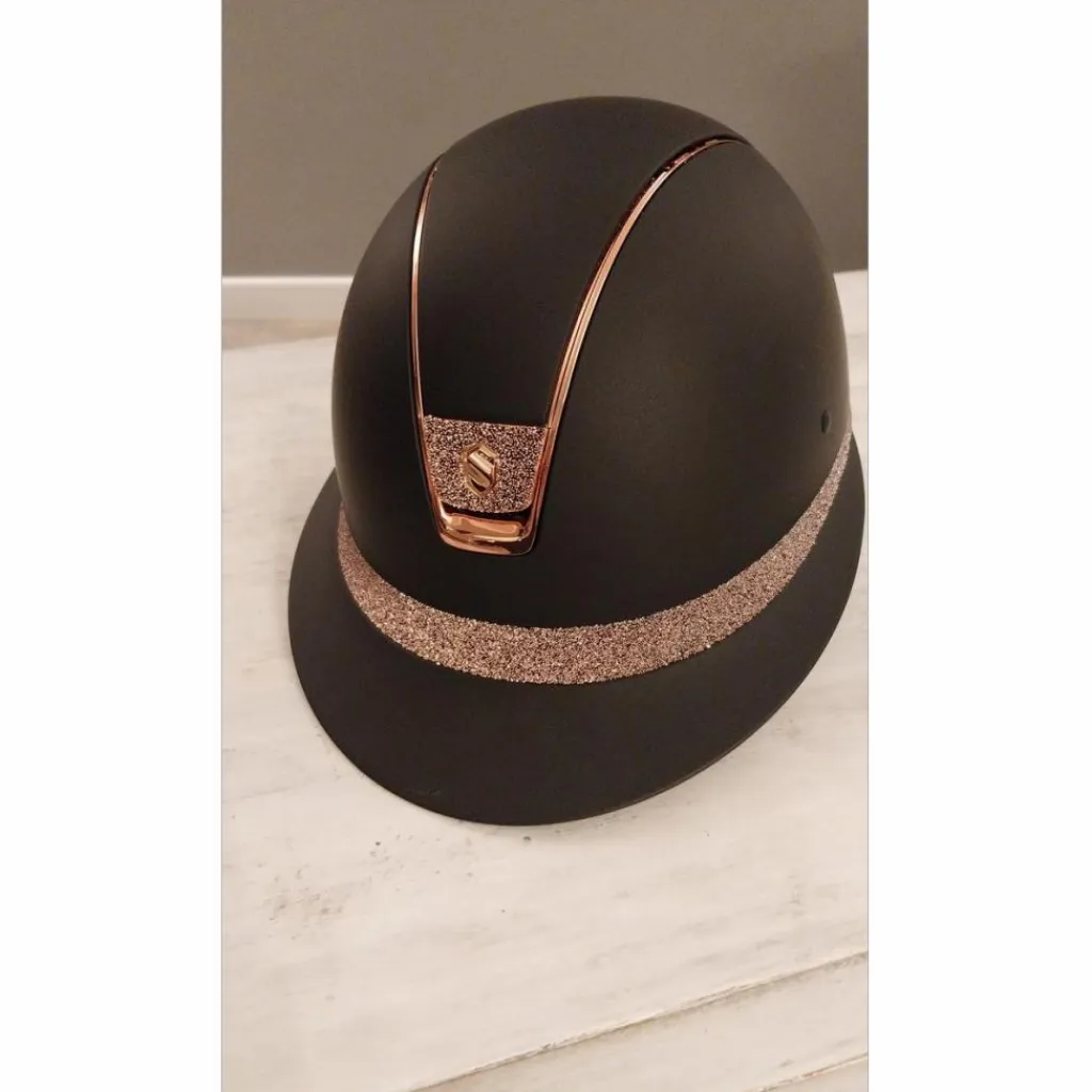 Casque d'équitation Miss Shield Shadowmatt Paint noir Crystal Fabric rose gold blason rose gold*Samshield Online