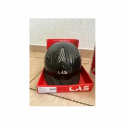 LAS Casques Et Bombes><noscript><img width=