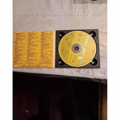 CD AUDIO DANCE MACHINE 6*- Marque inconnue - New