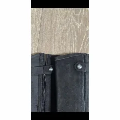 HORKA Chaps><noscript><img width=
