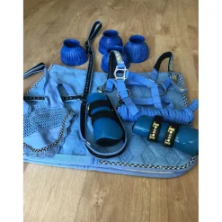 Cloches bleues neuves taille poney*T de T Discount