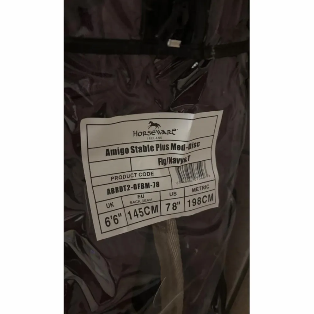 Amigo Couvertures>Couverture de box + couvre cou 200g 145