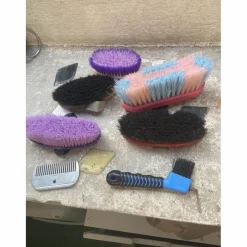 ensemble brosses*Hippo-Tonic