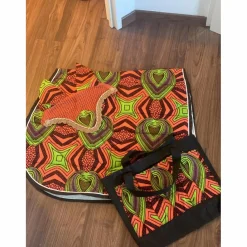 - Marque inconnue - Ensemble Tapis + Bonnet>Ensemble composé d’un tapis, d’un bonnet et d’un sac de pansage