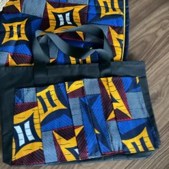 Ensemble composé d’un tapis, d’un bonnet et d’un sac de pansage*- Marque inconnue -