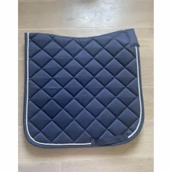ensemble dy’on bonnet + tapis*Dy'on Hot