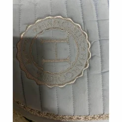Ensemble bleu*Harcour Best