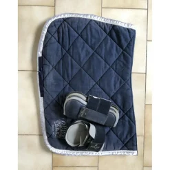 ensemble tapis + guêtres*Equitheme Discount