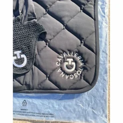 Ensemble Tapis bonnet Cavalleria Noir*Cavalleria Toscana Clearance
