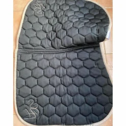 Ensemble tapis, bonnet et bandes*Showmaster Online