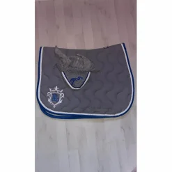 Ensemble tapis bonnet Pénélope gris et bleu roi*Penelope Leprevost New