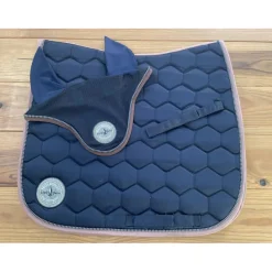 Ensemble tapis/bonnet*Felix Bhuler Hot