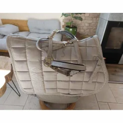 ensemble tapis/licol*Eskadron Sale