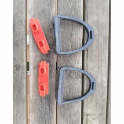 Compositi Etriers>Etrier ave semelle noir et rouge