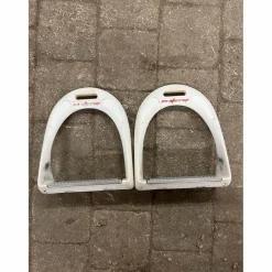 Etrier Evol*Jin Stirrup Outlet