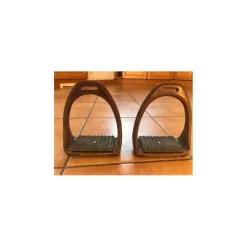 Etriers*Compositi Clearance