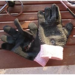 gant en laine avec grip*Fouganza Online