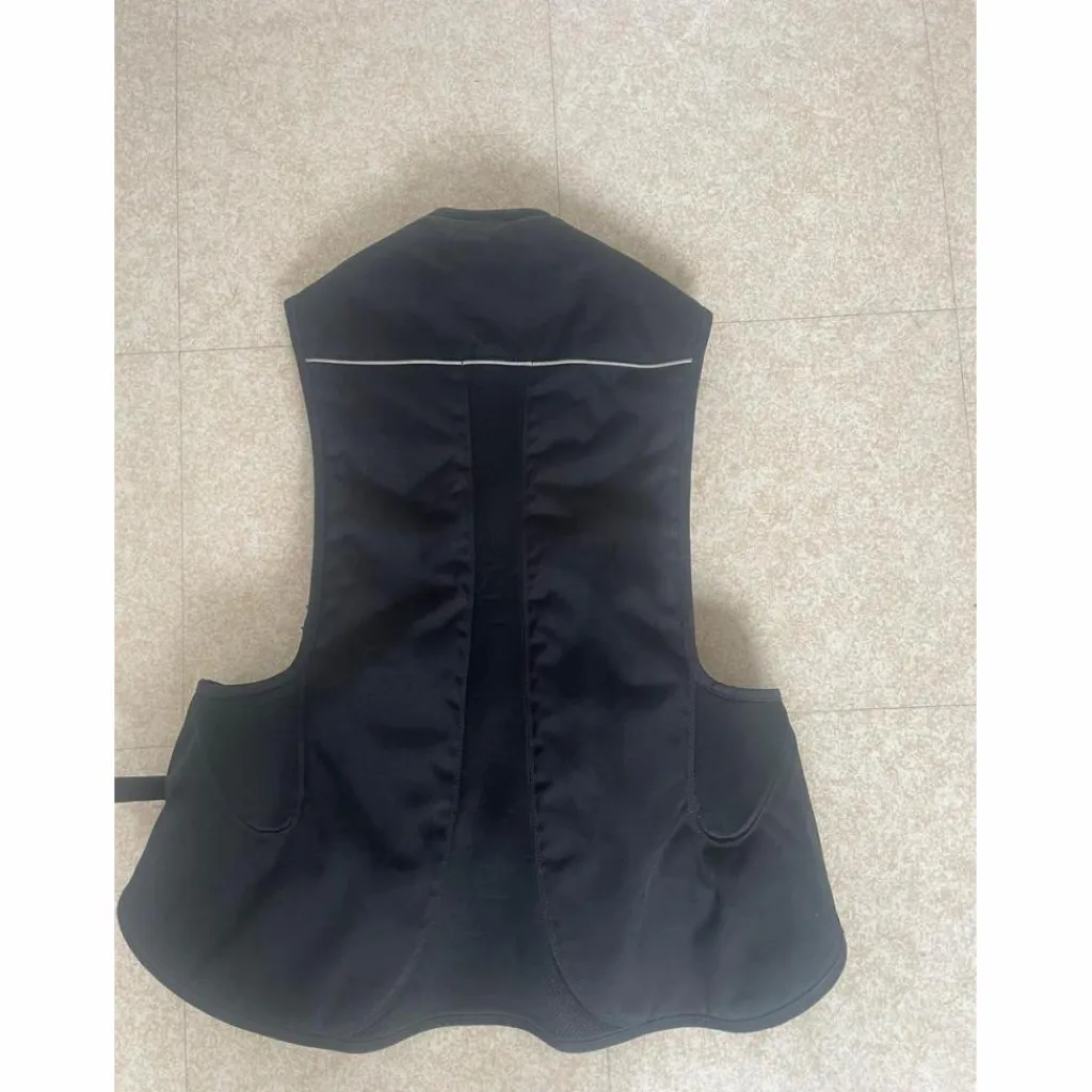 Gilet Airbag Airnest Hélite Noir taille S adulte*Helite Best