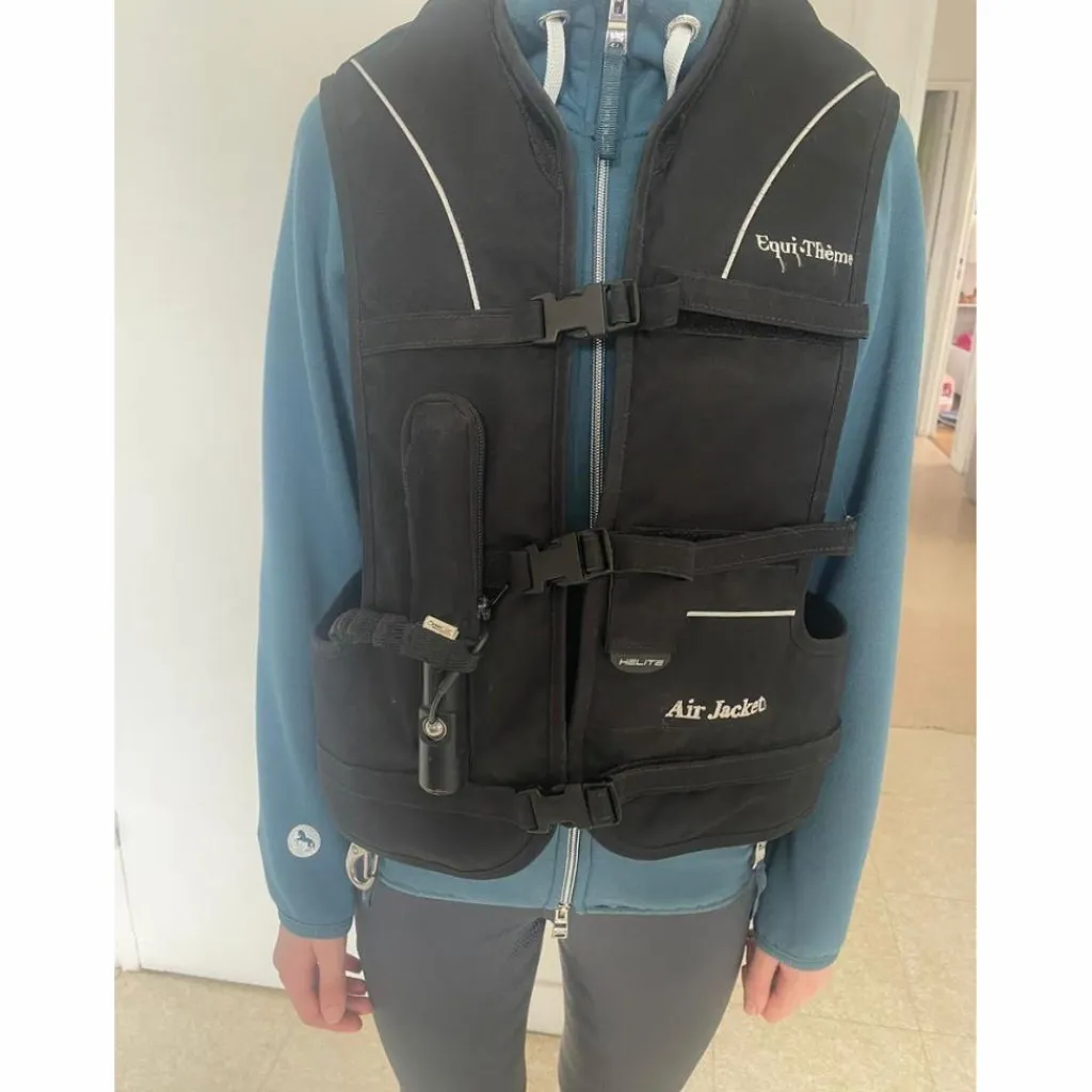 Gilet Airbag Airnest Hélite Noir taille S adulte*Helite Best