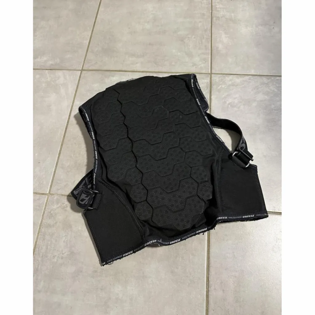 Gilet de protection dorsale taille M enfant*Dainese Outlet