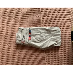 Pantalon blanc*Flags and Cup