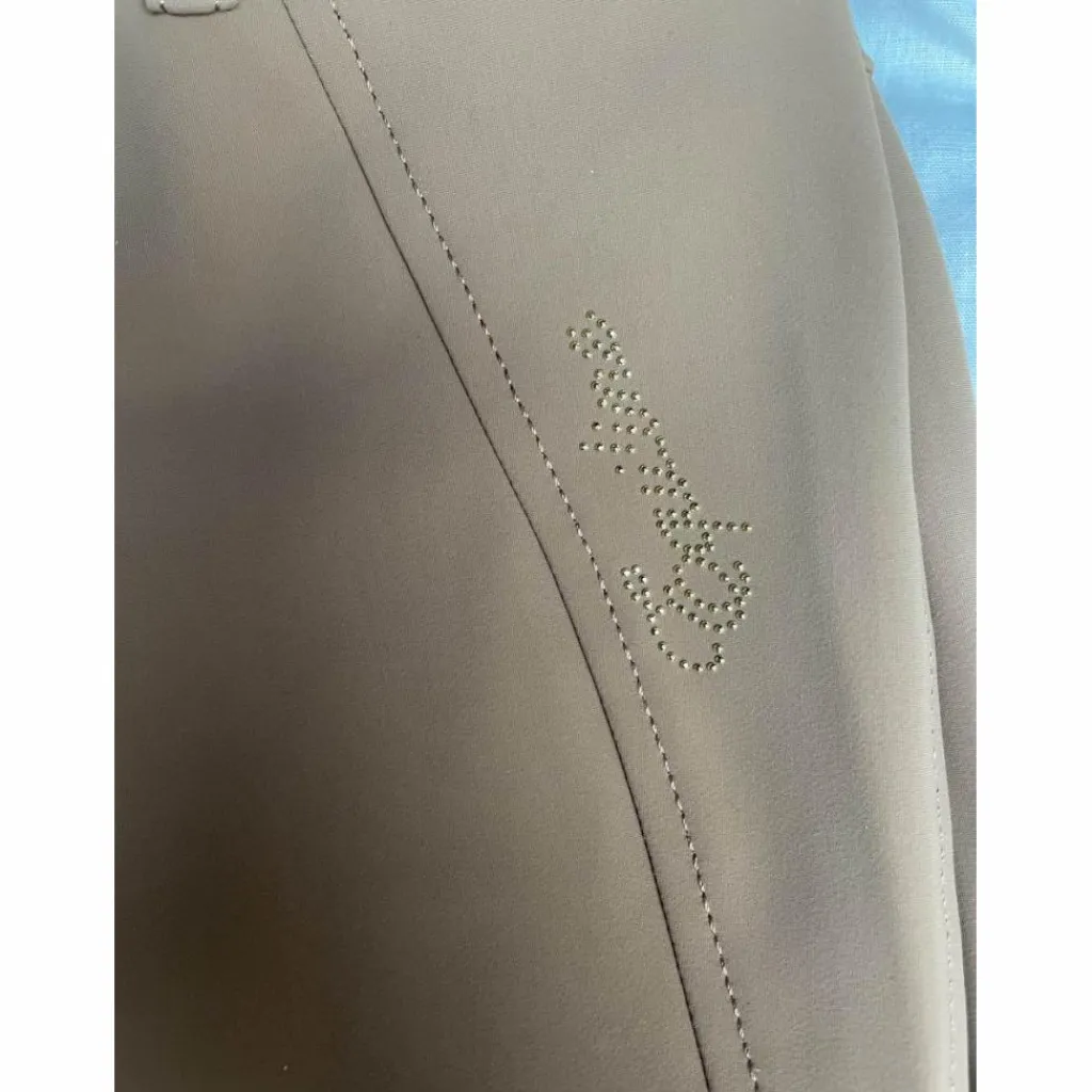 Pantalon équitation Donna taille haute neuf avec étiquette 36*Equiline Discount