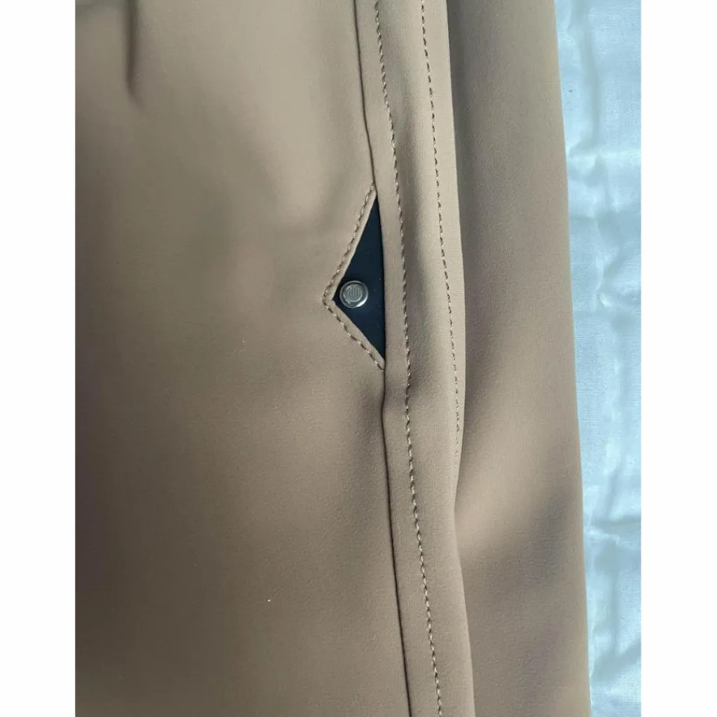 Pantalon équitation Donna taille haute neuf avec étiquette 36*Equiline Discount