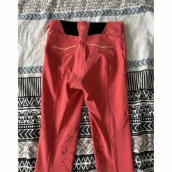 HorsePilot Pantalons><noscript><img width=