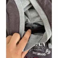 Kingsland Sweats / Pulls>pull