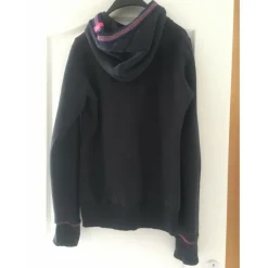 Pull taille S*Spooks New