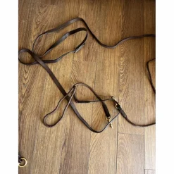 - Marque inconnue - Rênes Allemandes>Rênes allemandes marron (occasion) et attache enrênement (neuf) taille cheval