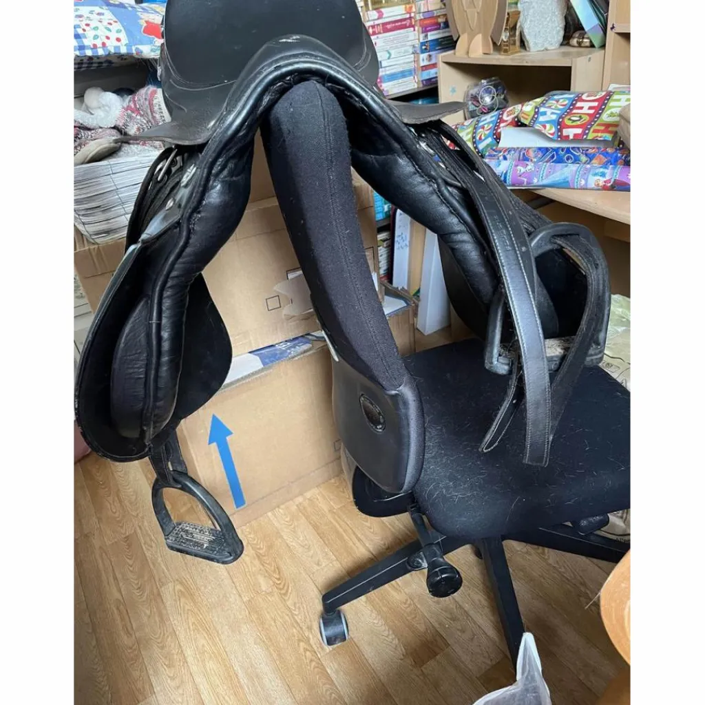 Selle 17,5*- Marque inconnue - Discount