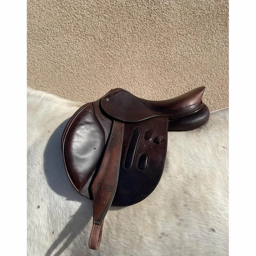GBS Selles D'Obstacle>selle 16’’5 cso
