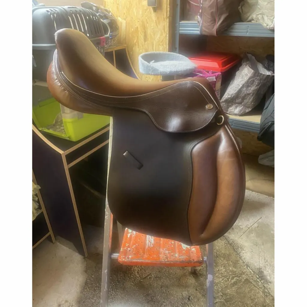 Ronzon Legend Selles Mixtes>Selle 17 pouces
