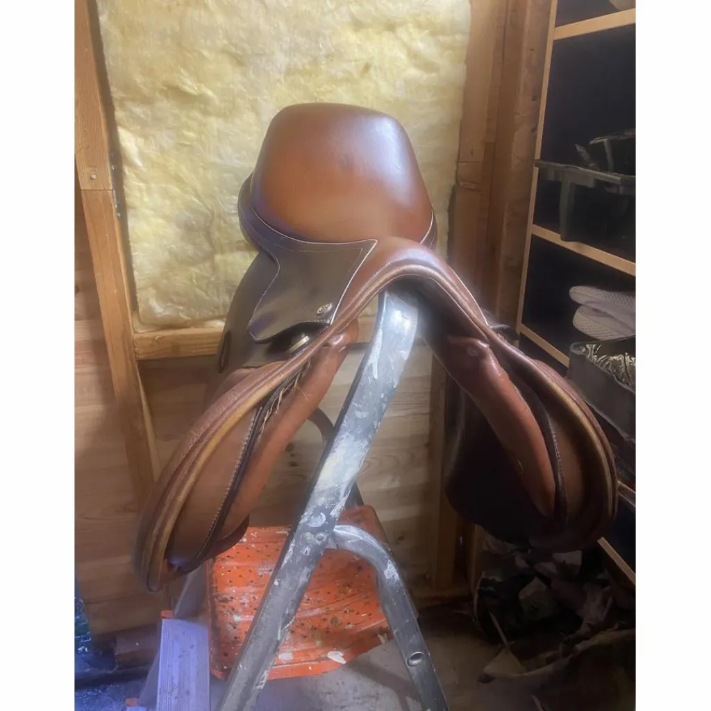 Ronzon Legend Selles Mixtes>Selle 17 pouces